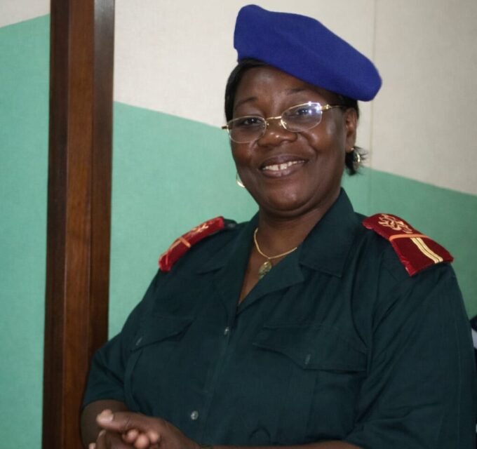 Adjudant-Chef Major Honorine KOFFI : Une Vie de Rigueur, de Soins et d&rsquo;Honneur
