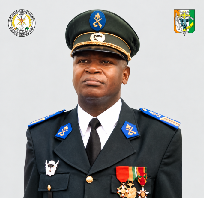 Honneurs au Colonel Eliam Venance et à la promotion « Vigilance 1973-1975 » de l’EFA de Bouaké